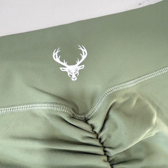 BuckedUp Scrunch Shorts - Picture 4 of 4